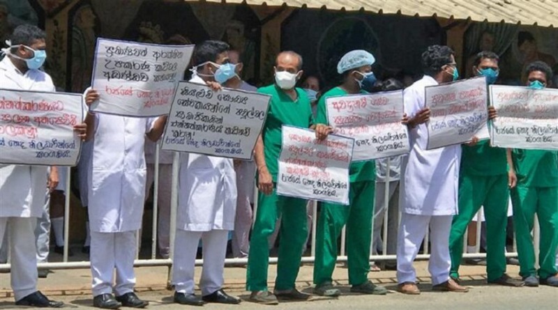 The Nurses union sarounds the Ministry of Health.